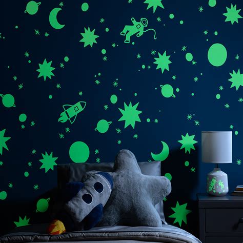 2009582 - Cricut Removable Vinyl Glow in the Dark; 1 roll 12 in x 24 in (30.5 cm x 61 cm); Durable, yet removes without residue for up to 2 years; Easy to weed and effortless to apply; Great for wall decals, seasonal decor, and more; For optimal glow, charge in direct light; For all Cricut® cutting machines